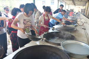 ˵: http://www.luojianshan.com/news/photo/DSC_0093.JPG