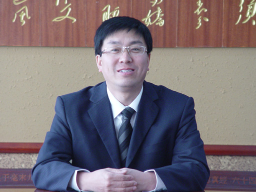 ˵: http://www.luojianshan.com/teacher-info/personal%20info/photo/mazhike.jpg